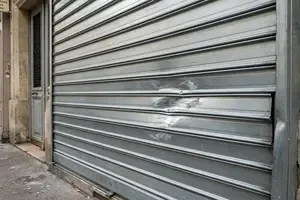 Réparation de rideau métallique à Paris 9